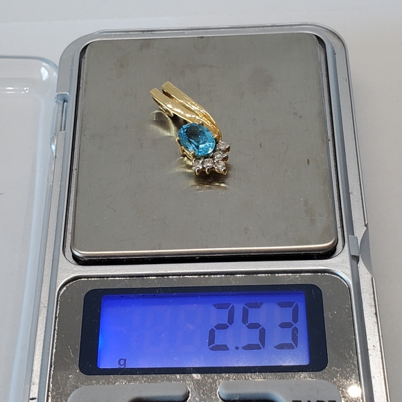 18k Yellow Gold Blue Topaz Diamond Pendant - Picture 11 of 11